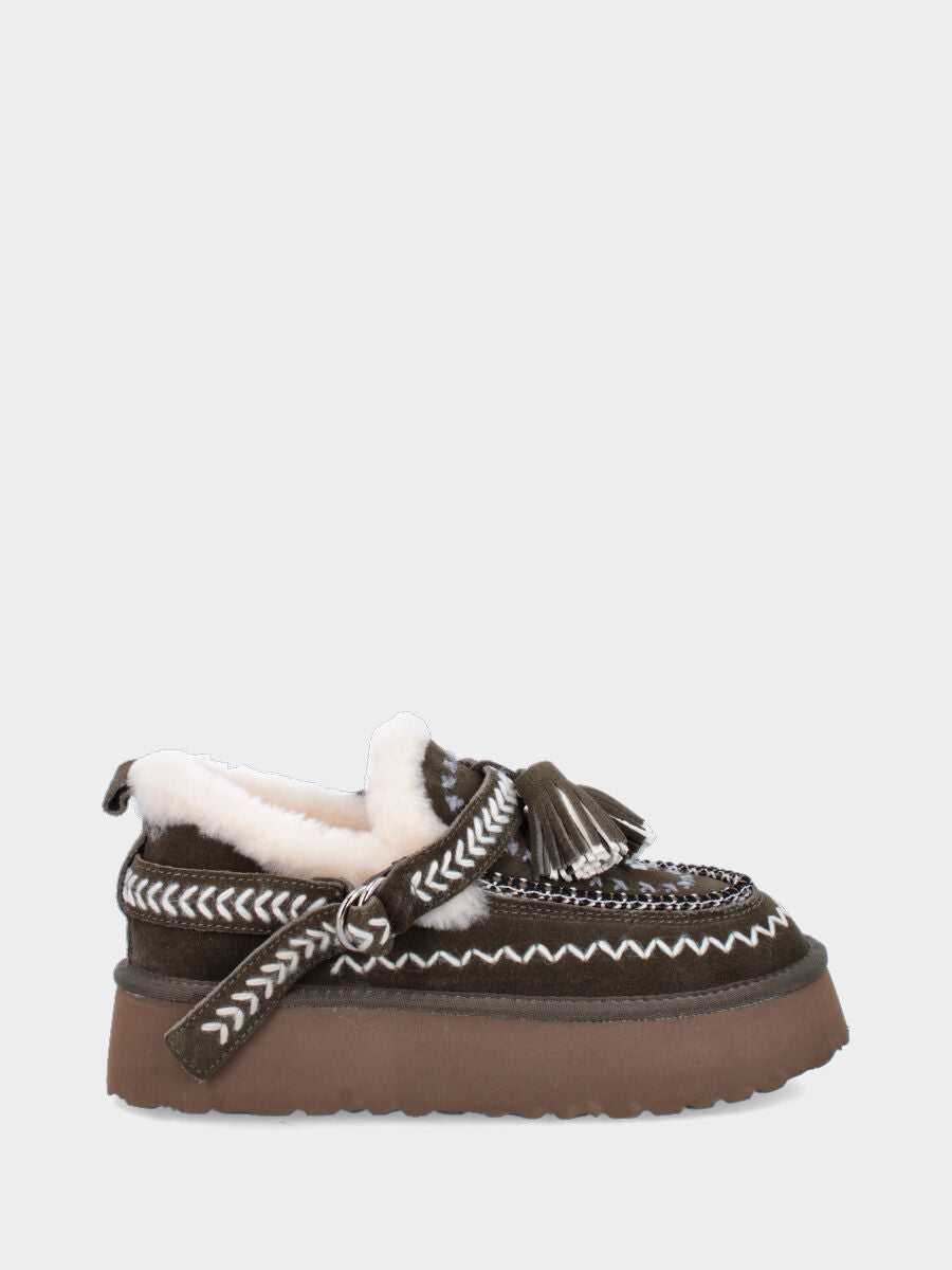Green split leather sheepskin ankle boot with embroidery and tassels on the strap