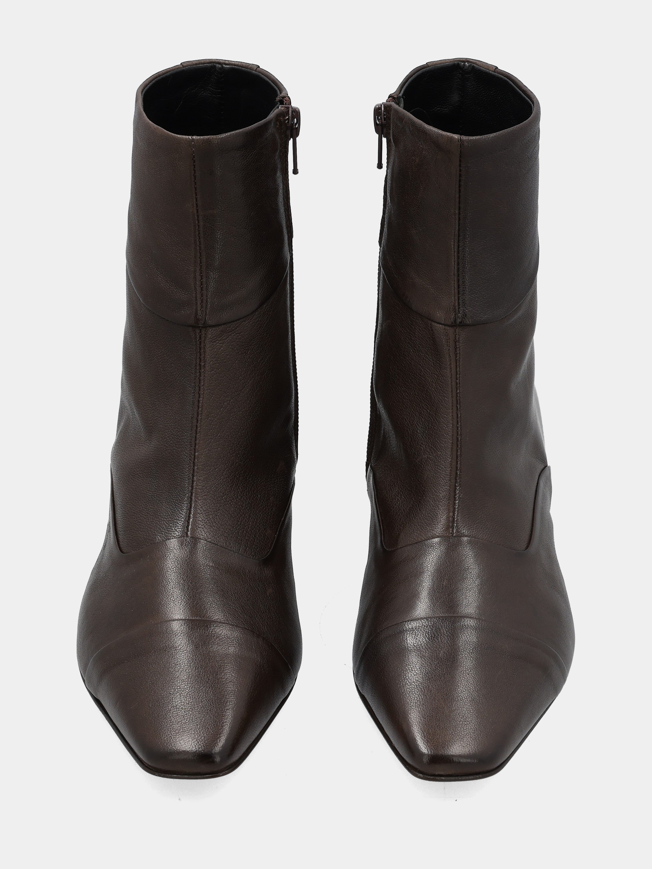 Sandalo monoblocco in vitello rosso con fascia ripiegata