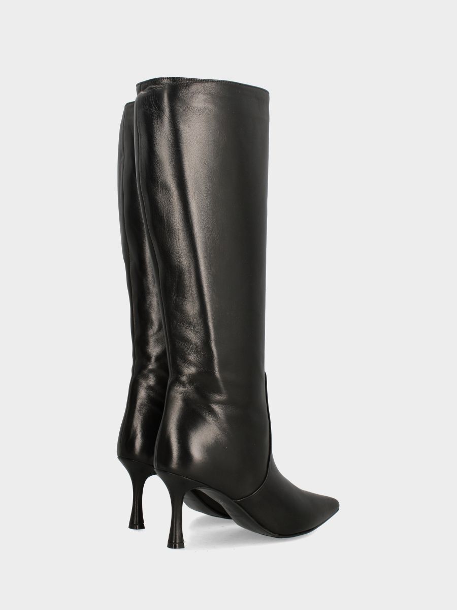 Botte en nappa noire avec talon aiguille