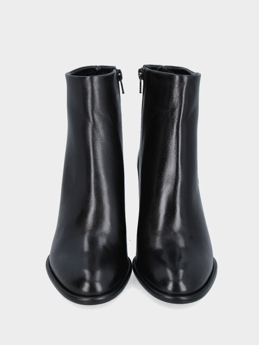 Stivaletto in nappa nera con plateau e tacco a blocco