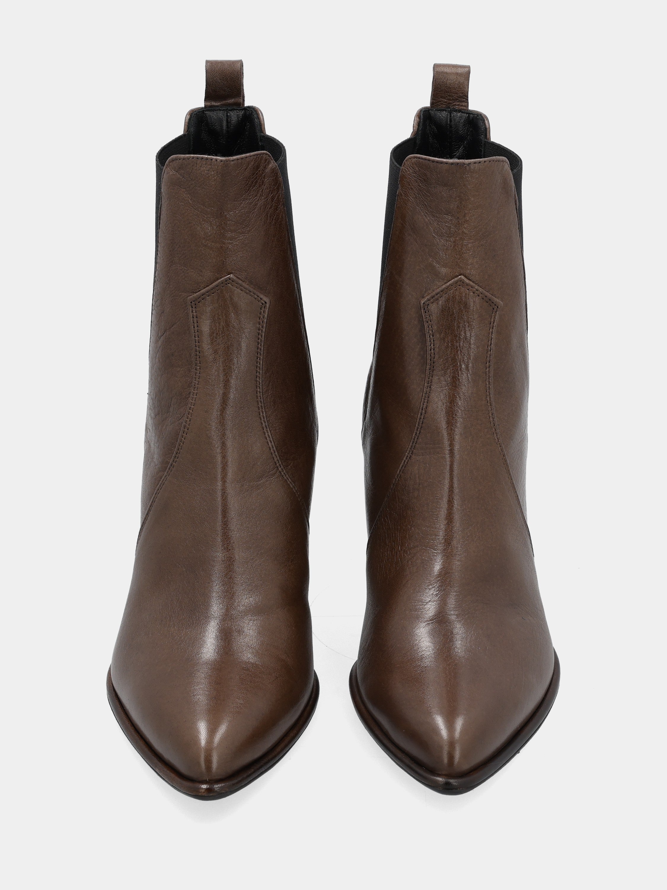 Sandalo monoblocco in vitello rosso con fascia ripiegata