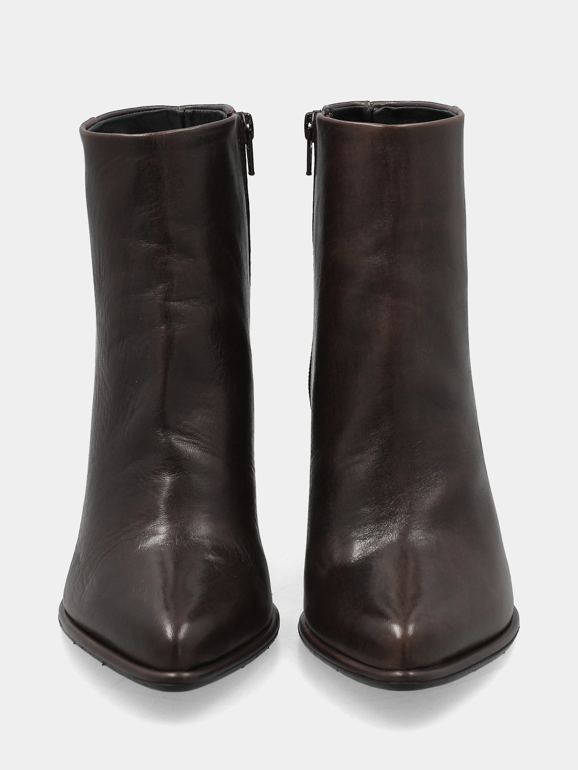 Sandalo monoblocco in vitello rosso con fascia ripiegata