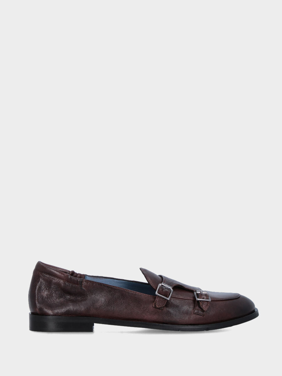 Sandalo monoblocco in vitello rosso con fascia ripiegata