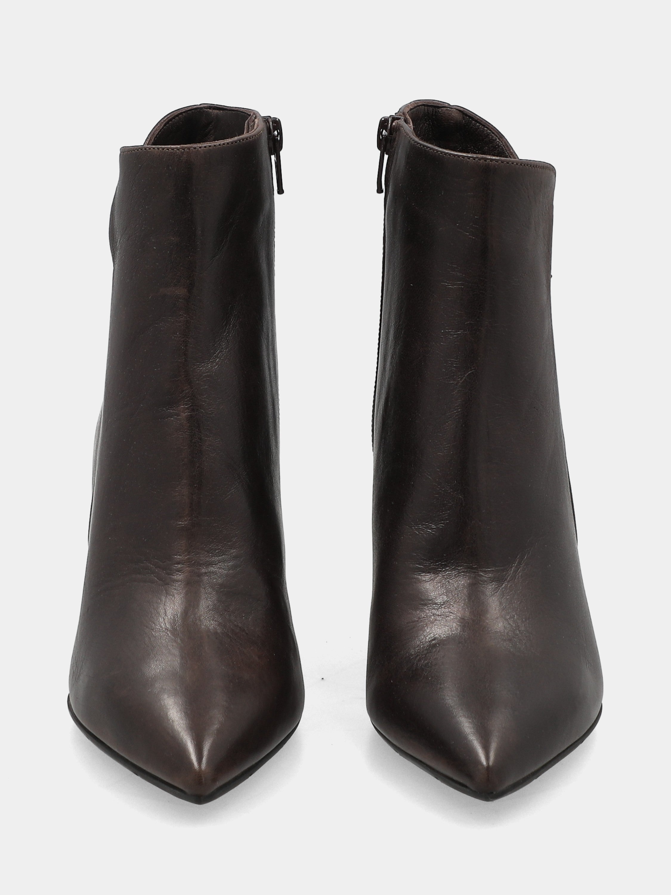 Sandalo monoblocco in vitello rosso con fascia ripiegata