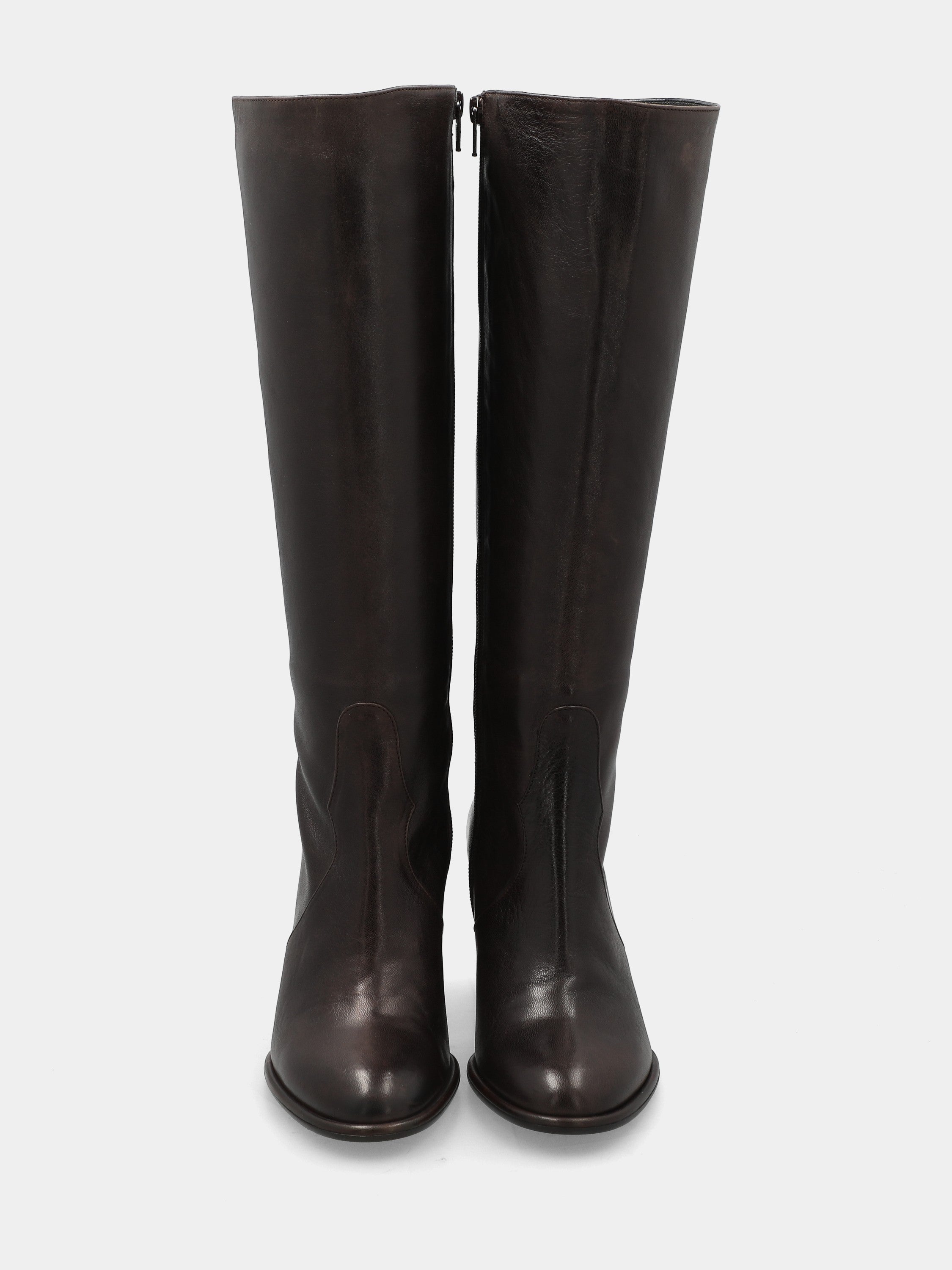 Sandalo monoblocco in vitello rosso con fascia ripiegata