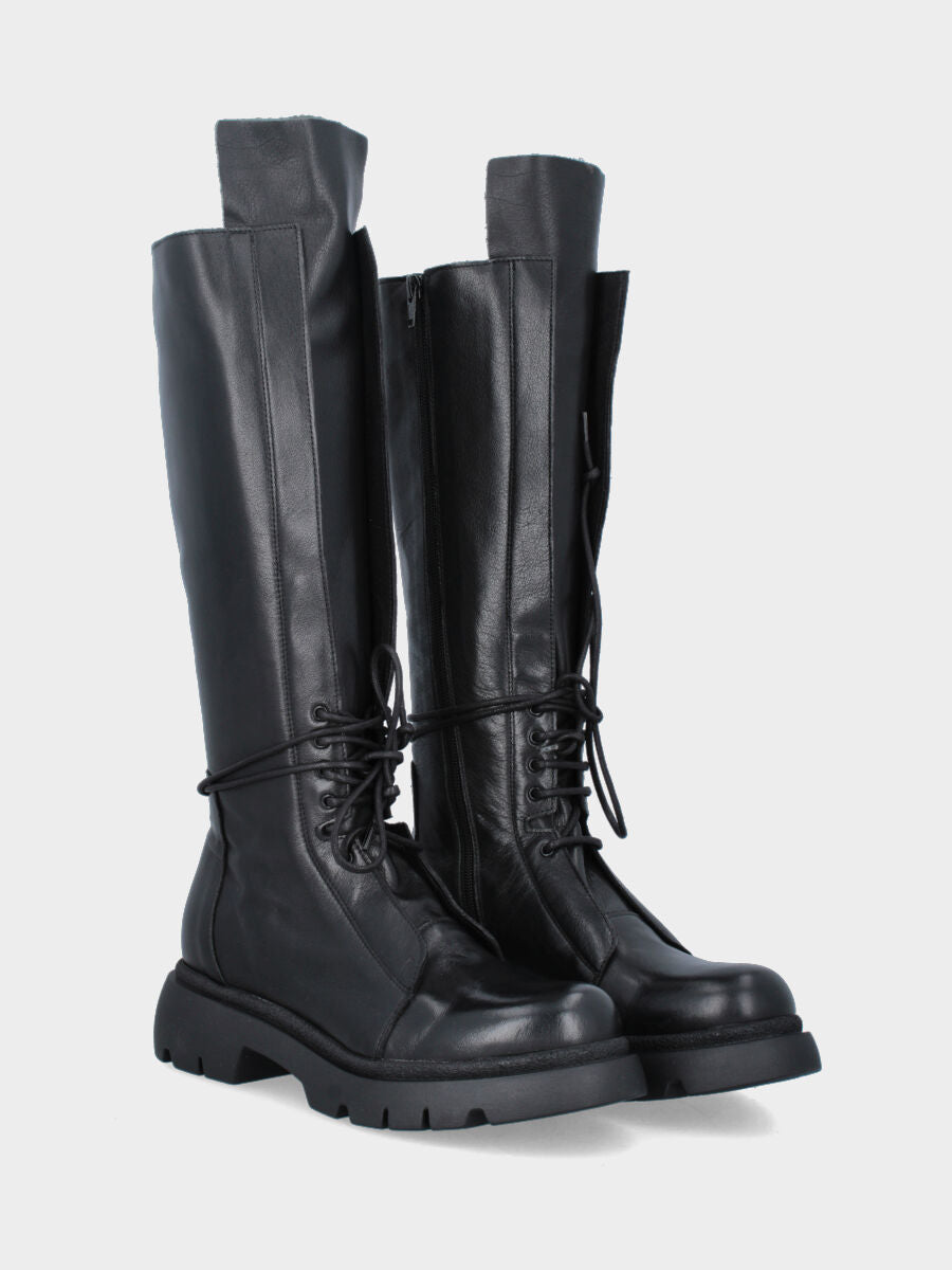 Anfibio in nappa nera con platform e cerniera laterale