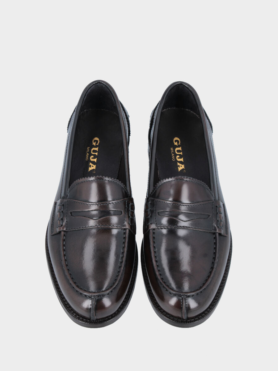 Mocassino college in vitello testa di moro con vaschetta frastagliata e mascherina a bocca di leone