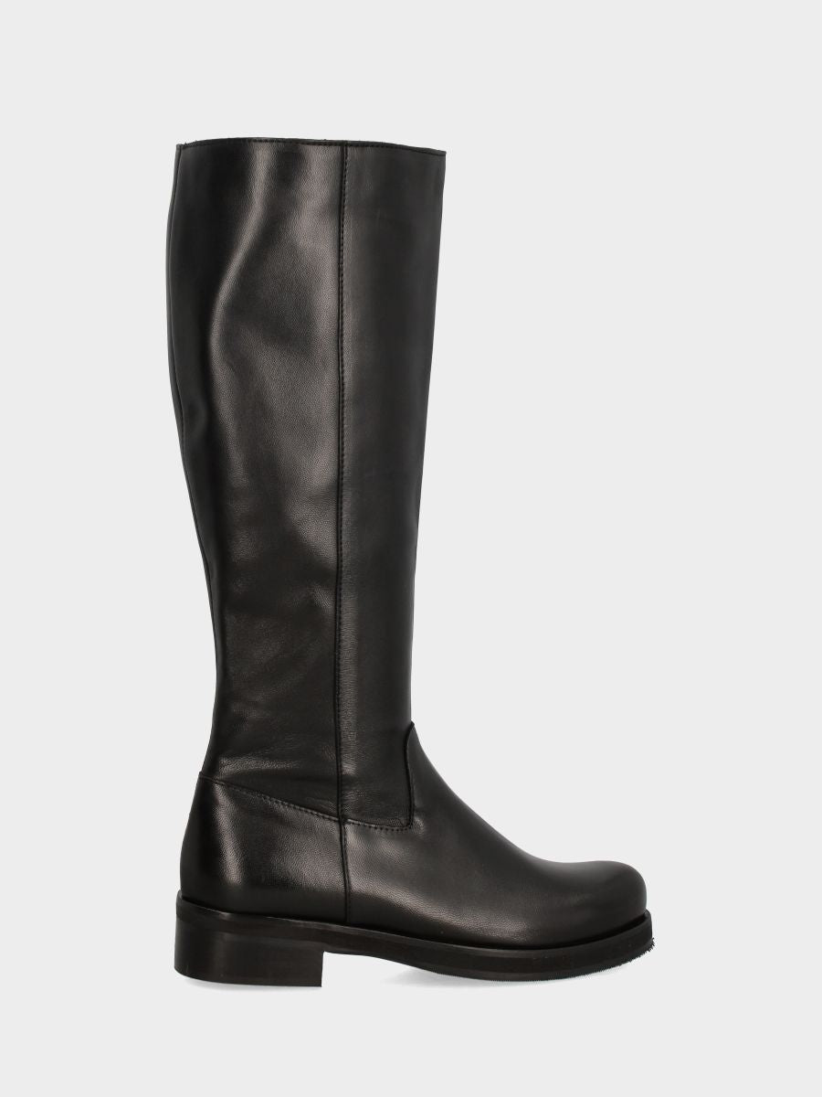 Botte en veau noir avec fermeture éclair et semelle monobloc