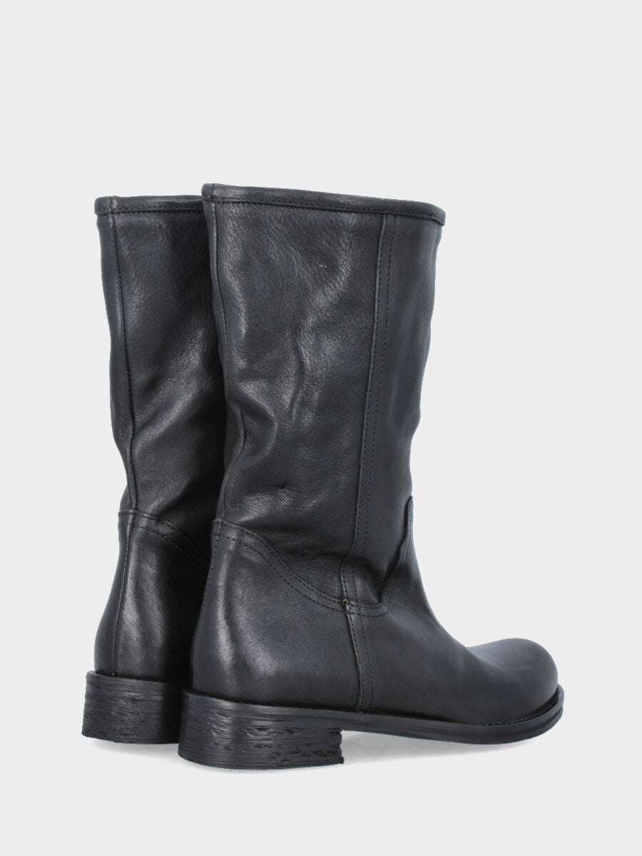 Bottine 3/4 en veau noir avec talon bas et bout rond