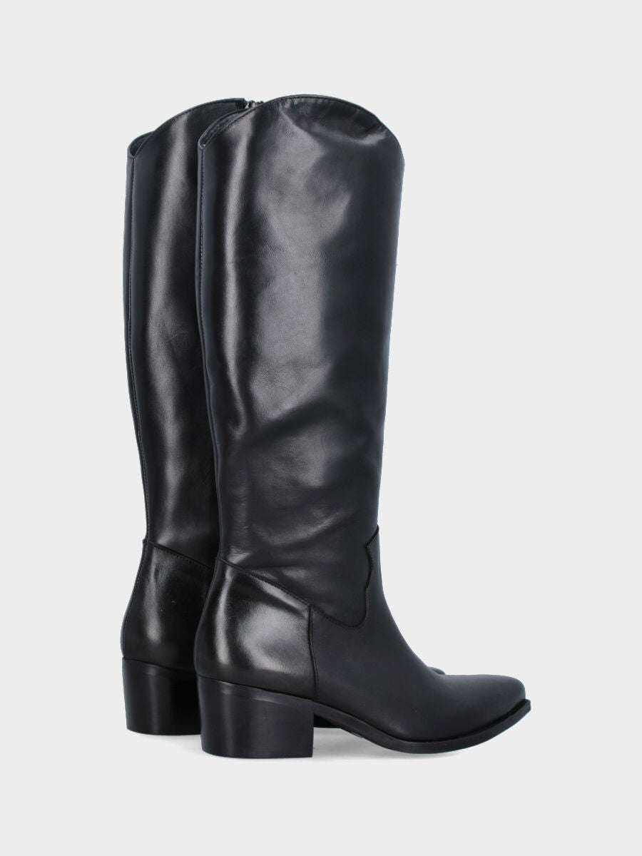 Camperos a stivale in vitello nero con punta sfilata e tacco medio
