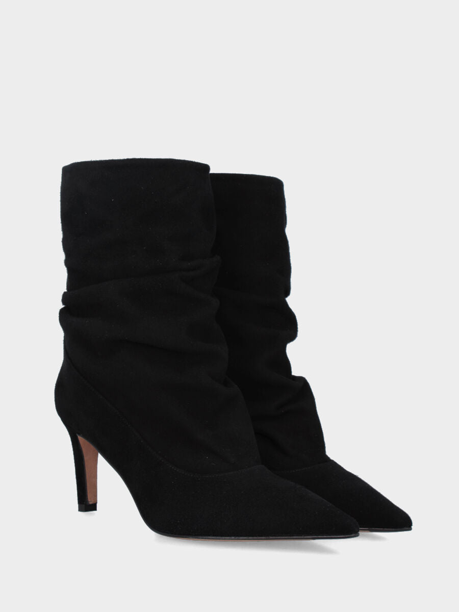 Sandalo monoblocco in vitello rosso con fascia ripiegata