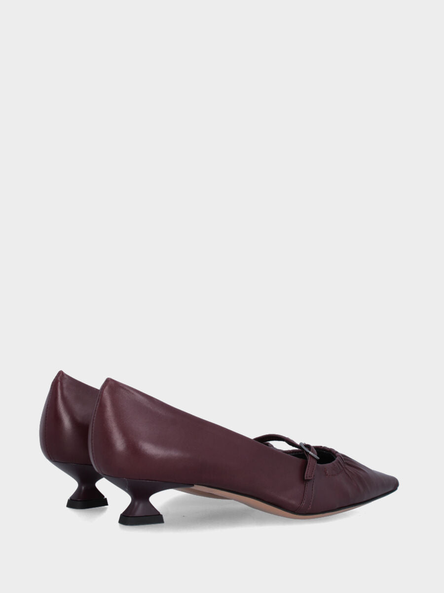 Mary Jane in nappa bordeaux con cinturino e tacco a rocchetto