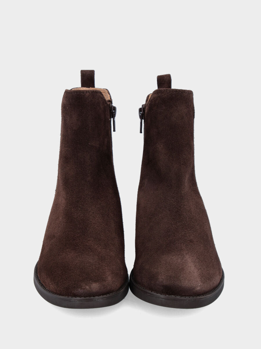 Velour dark brown Beatles with external elastic and internal zipper