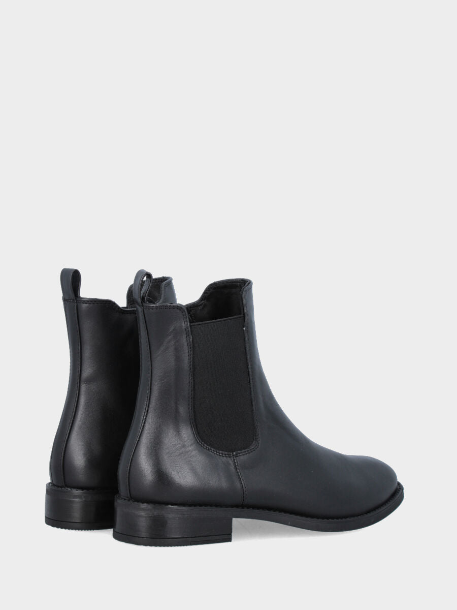 Beatles in vitello nero con elastico esterno e cerniera interna