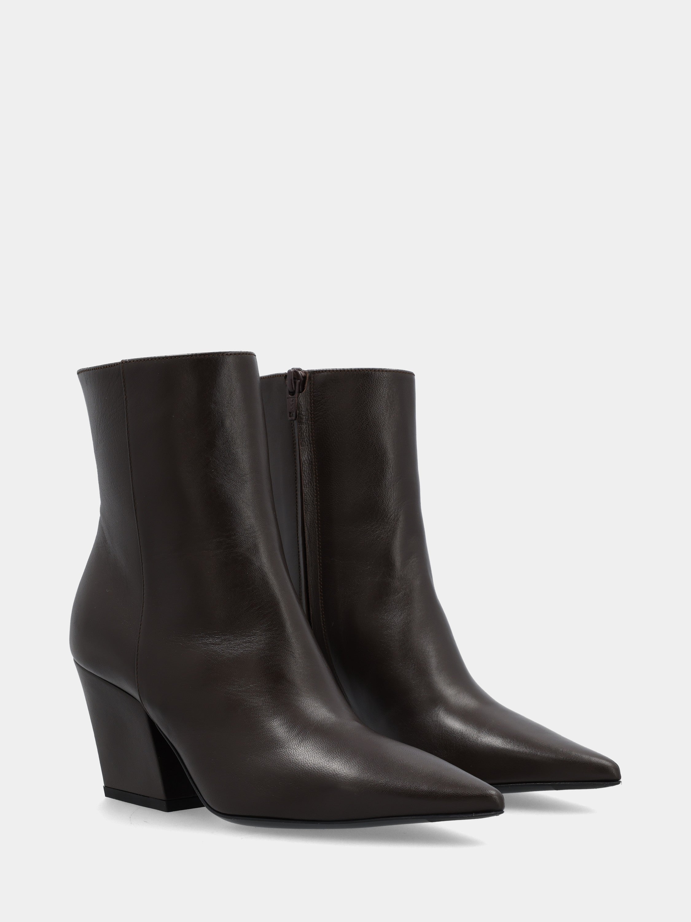Bottine en veau marron foncé avec talon bloc de 75 mm