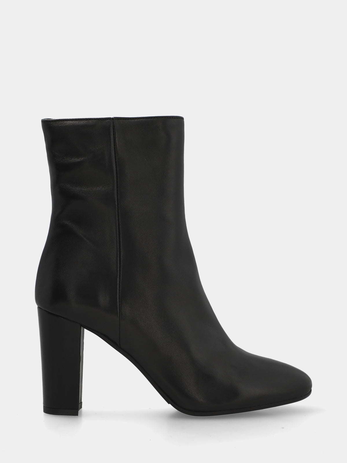 Stivaletto in nappa nera con tacco a blocco