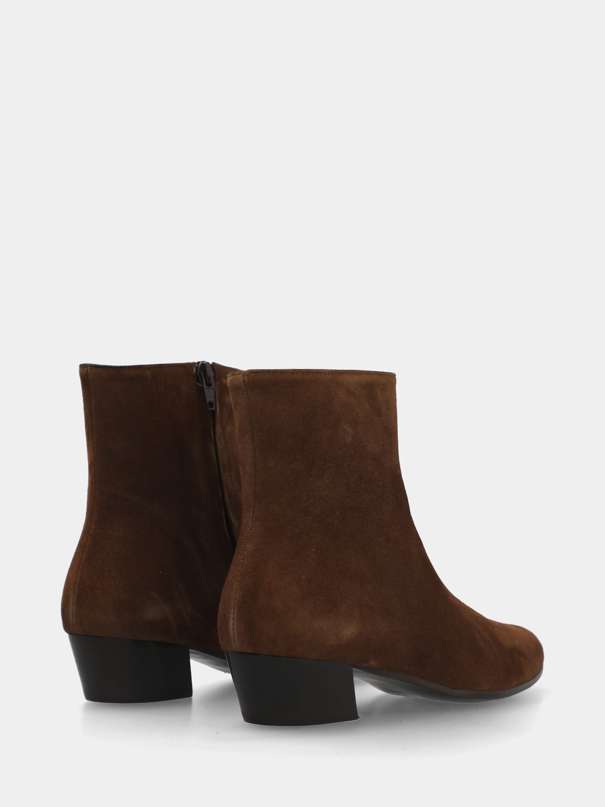 Stivaletto in camoscio marrone con tacco fasciato