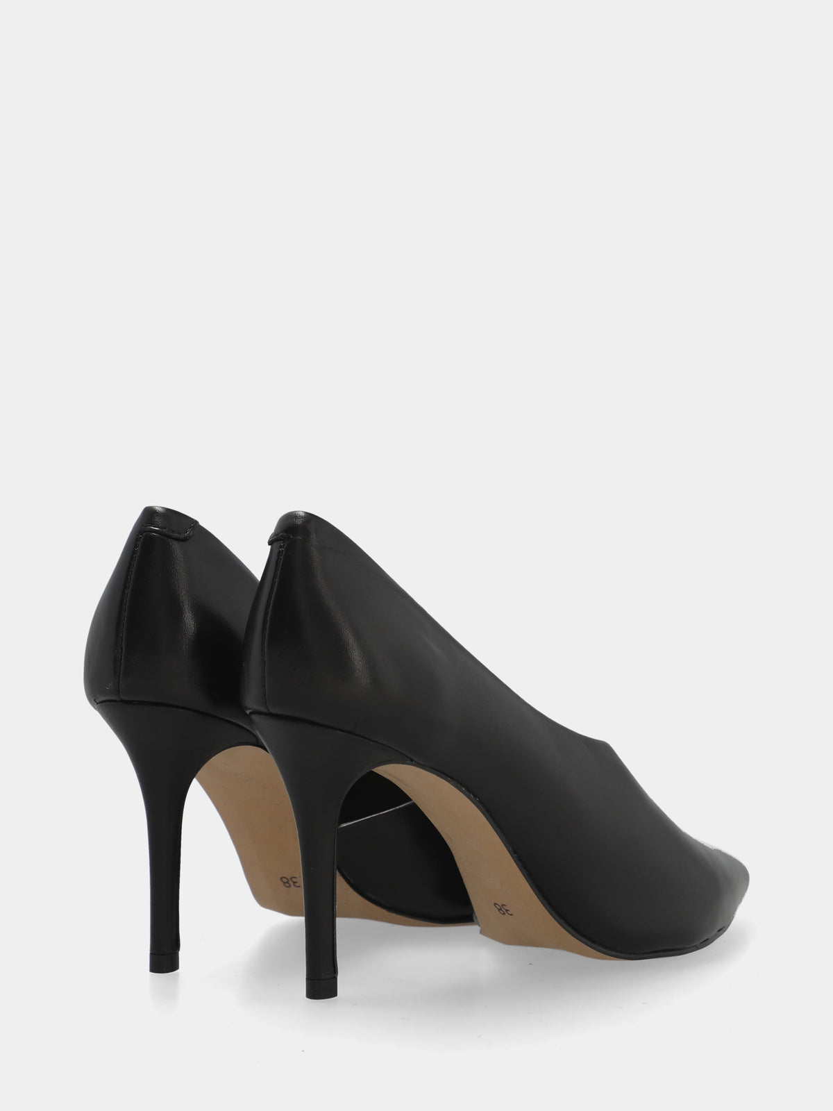 Décolleté in vitello nero con scollo asimmetrico