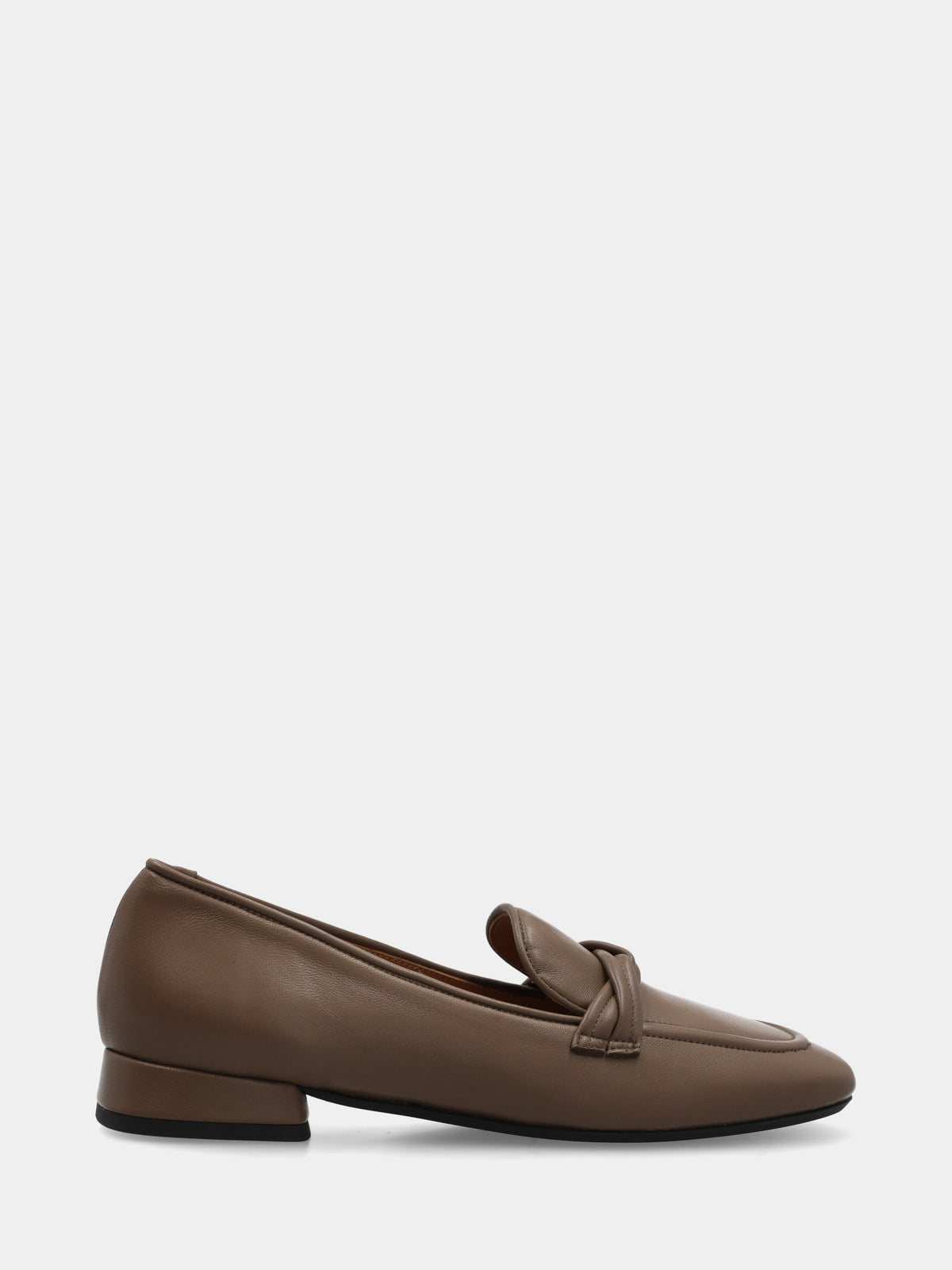 Mocassino in nappa marrone con mignon intrecciati
