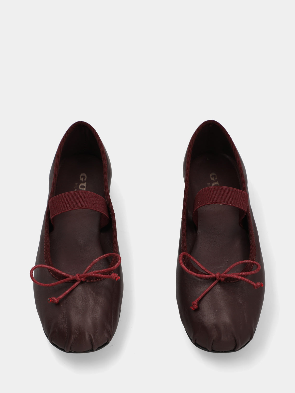 Ballerina in nappa bordeaux con punta plissé