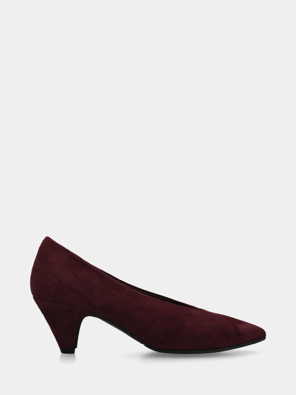 Décolleté in camoscio bordeaux con punta sfilata