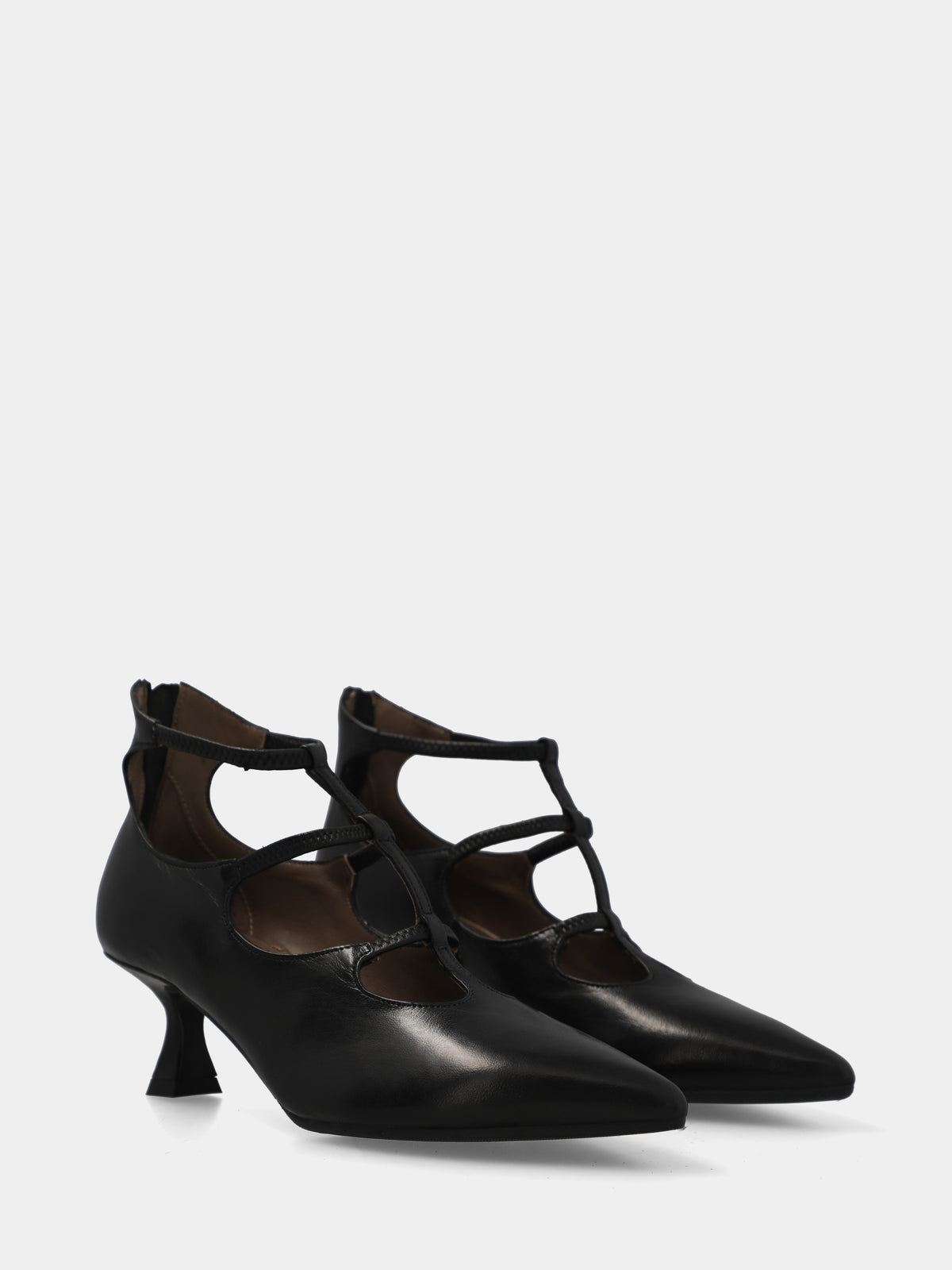 Décolleté in nappa nera con tre fasce elastiche