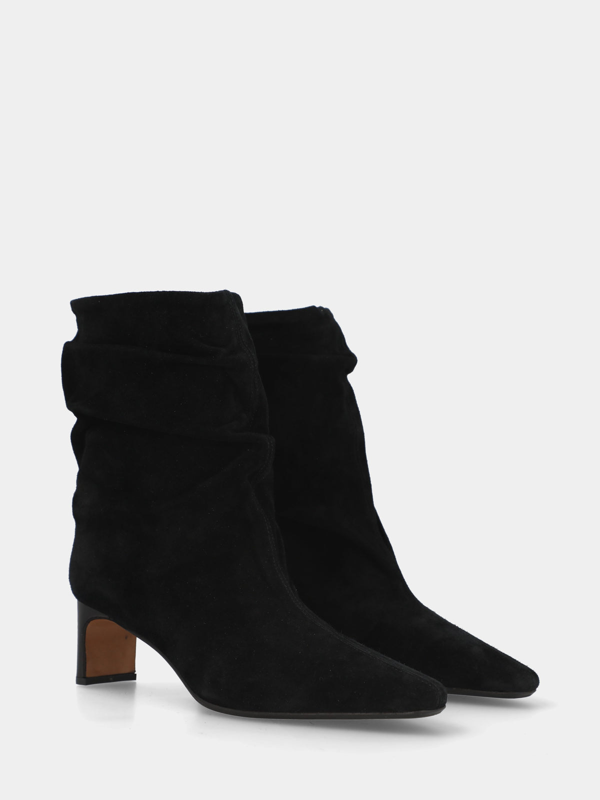 Stivaletto in camoscio nero con pince