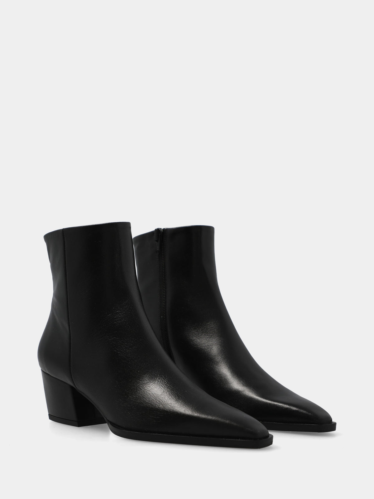 Stivaletto in nappa nera con tacco a blocco