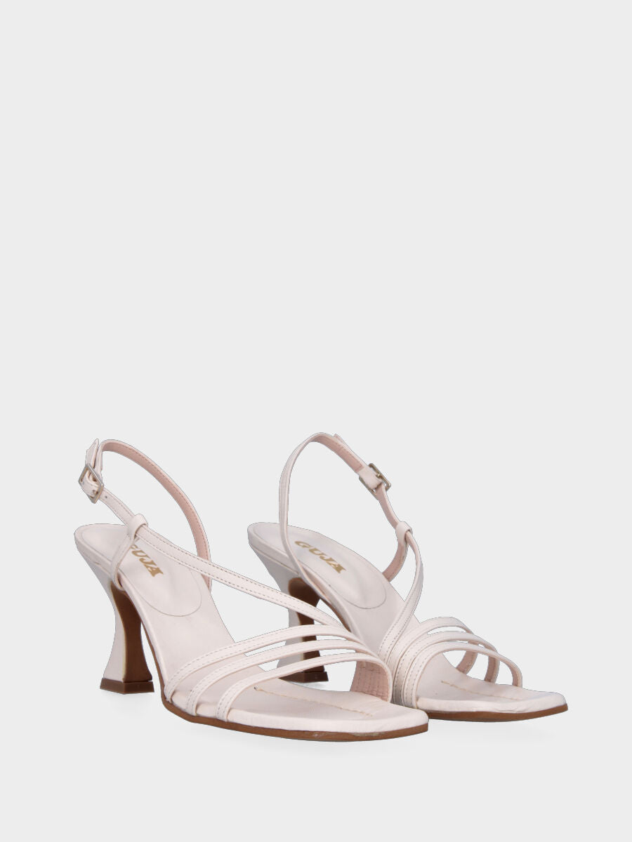 Sandale blanche en cuir avec brides et talon bobine