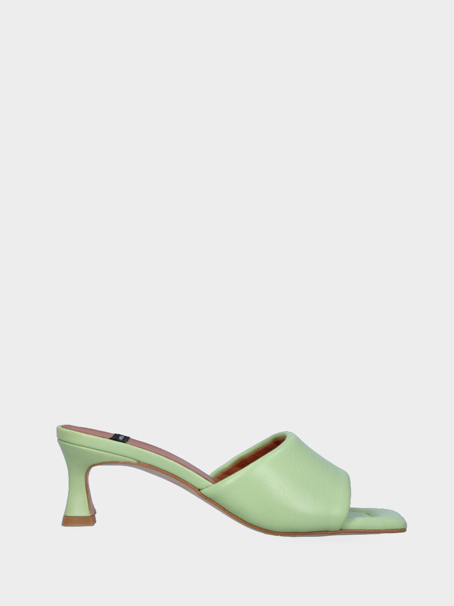 Mule verte en cuir avec bande