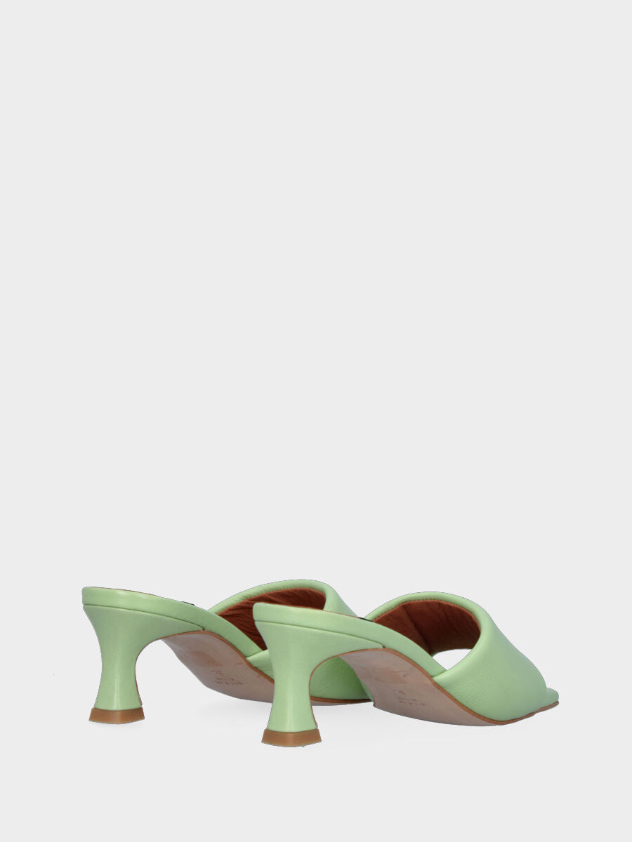 Mule verte en cuir avec bande