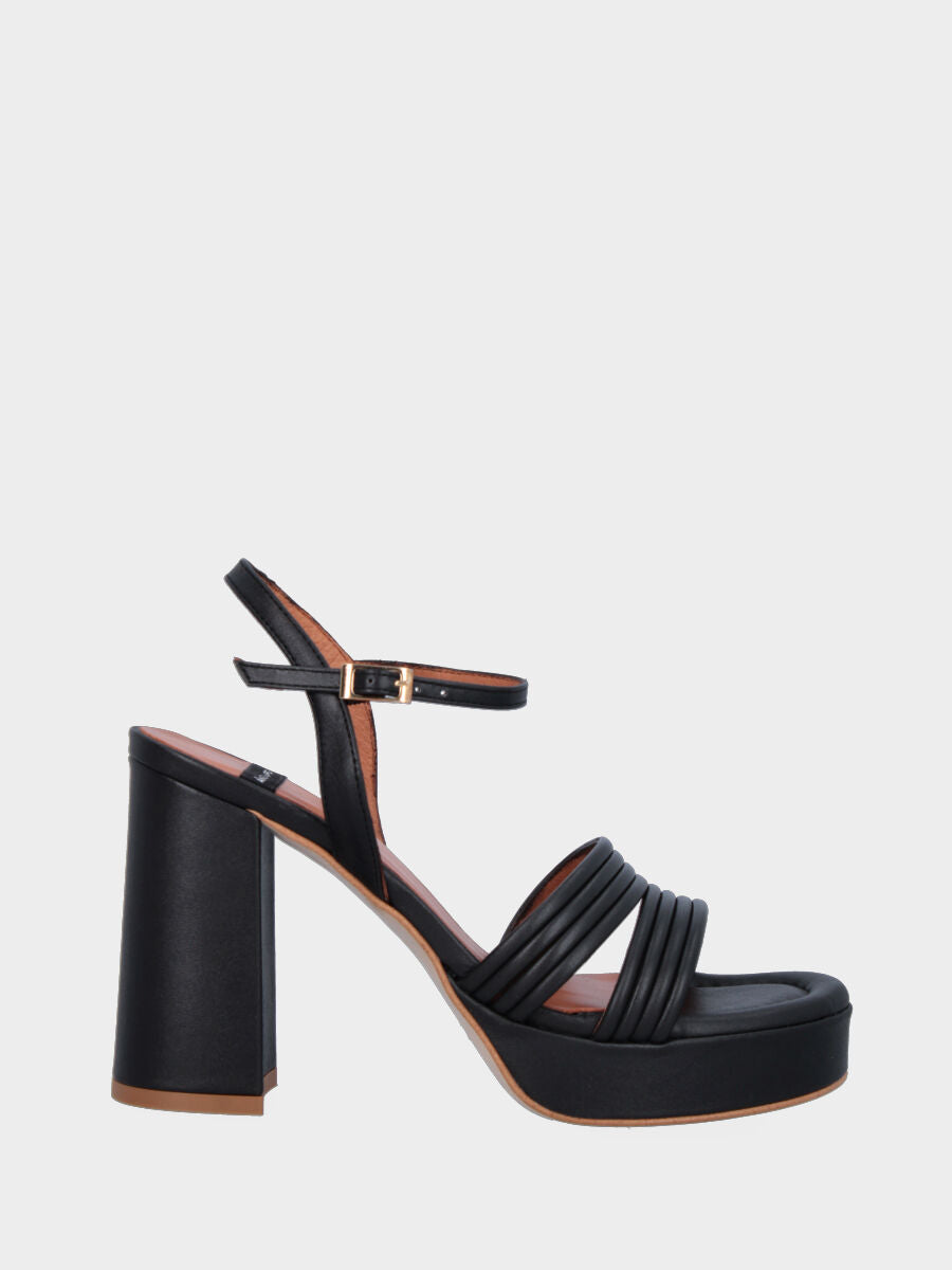 Black leather sandal with straps
