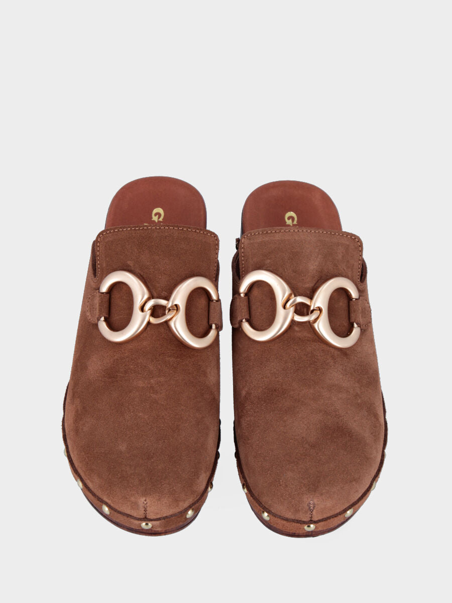 Zoccolo a sabot marrone in pelle con morsetto