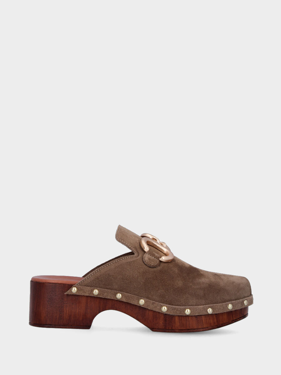 Taupe leather clog with clamp