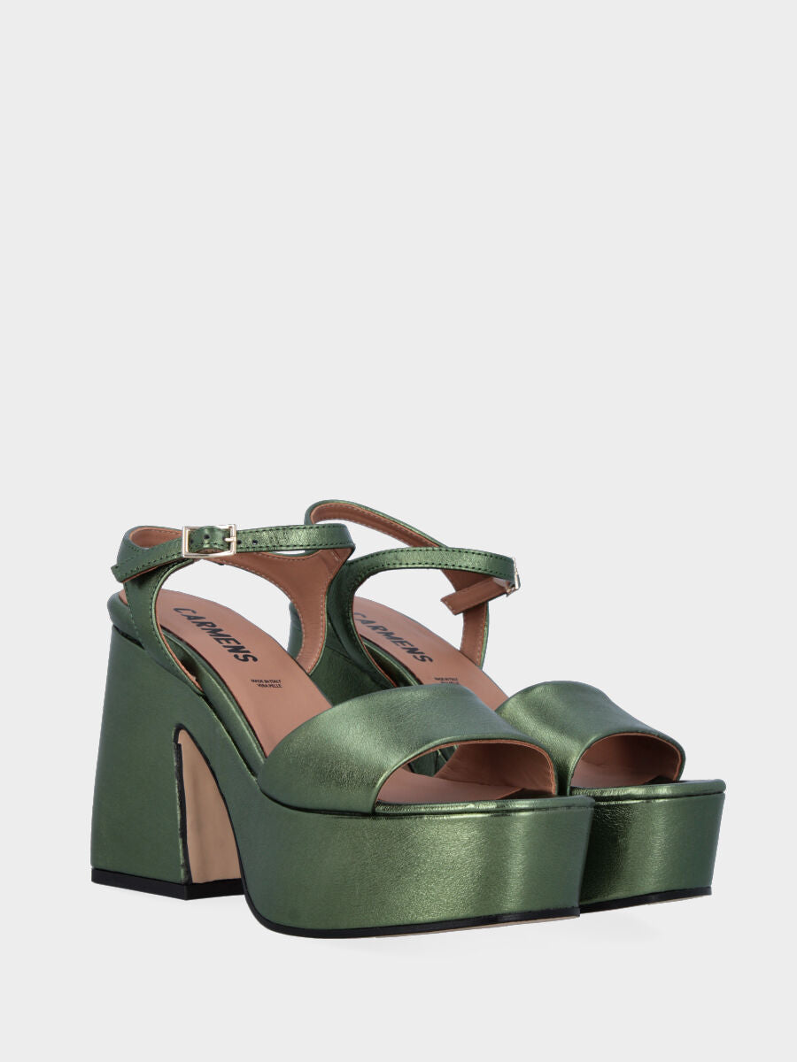 Sandale verte laminée avec plateforme
