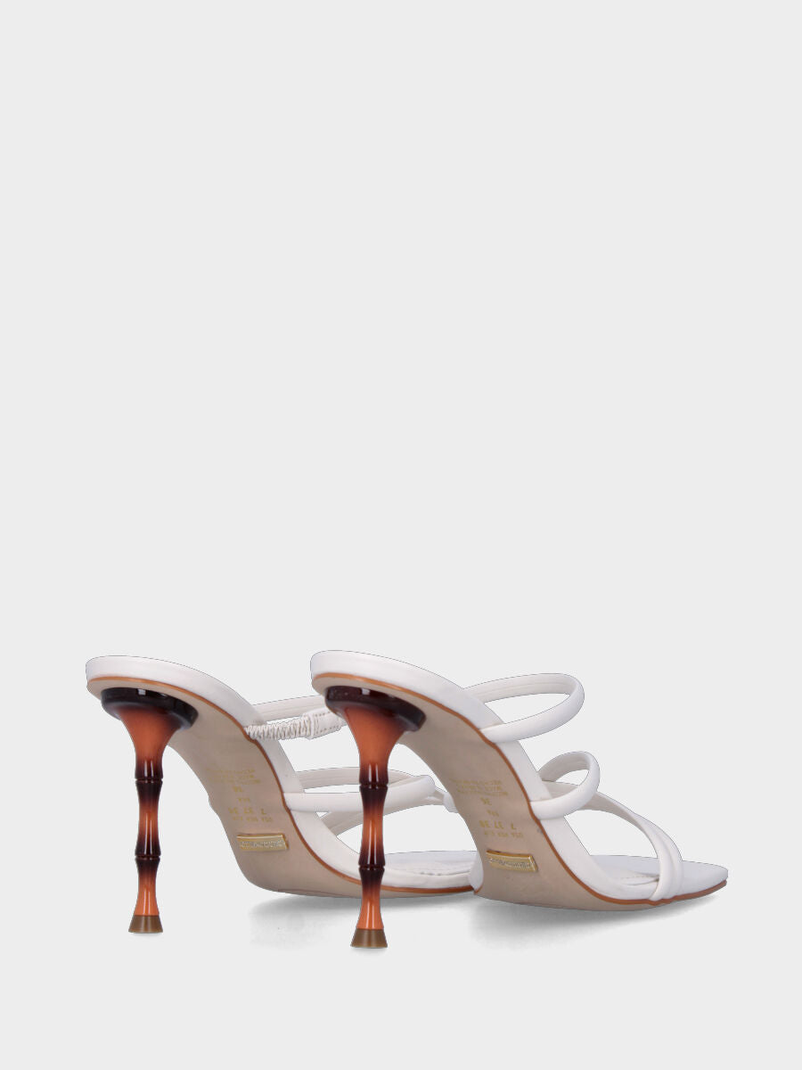 Sandalo bianco in pelle con tacco bambù