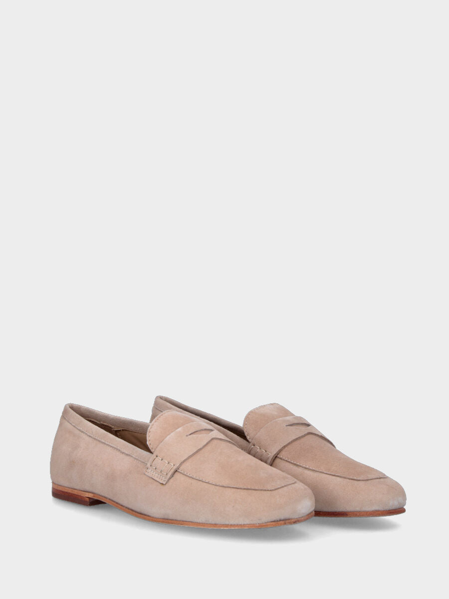 Mocassino beige in pelle cucito a sacchetto