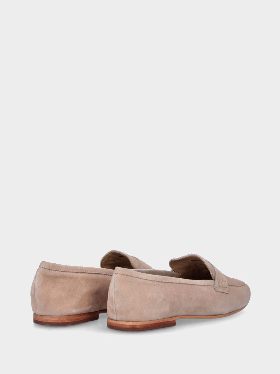 Mocassino beige in pelle cucito a sacchetto