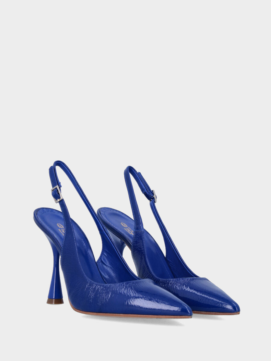 Chanel blu in pelle con tacco sottile e scollo tondo