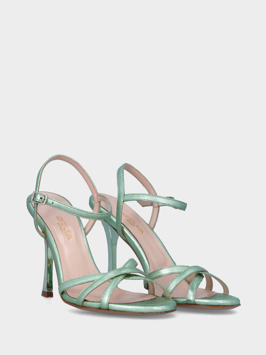 Sandalo verde in pelle con incrocio di listini