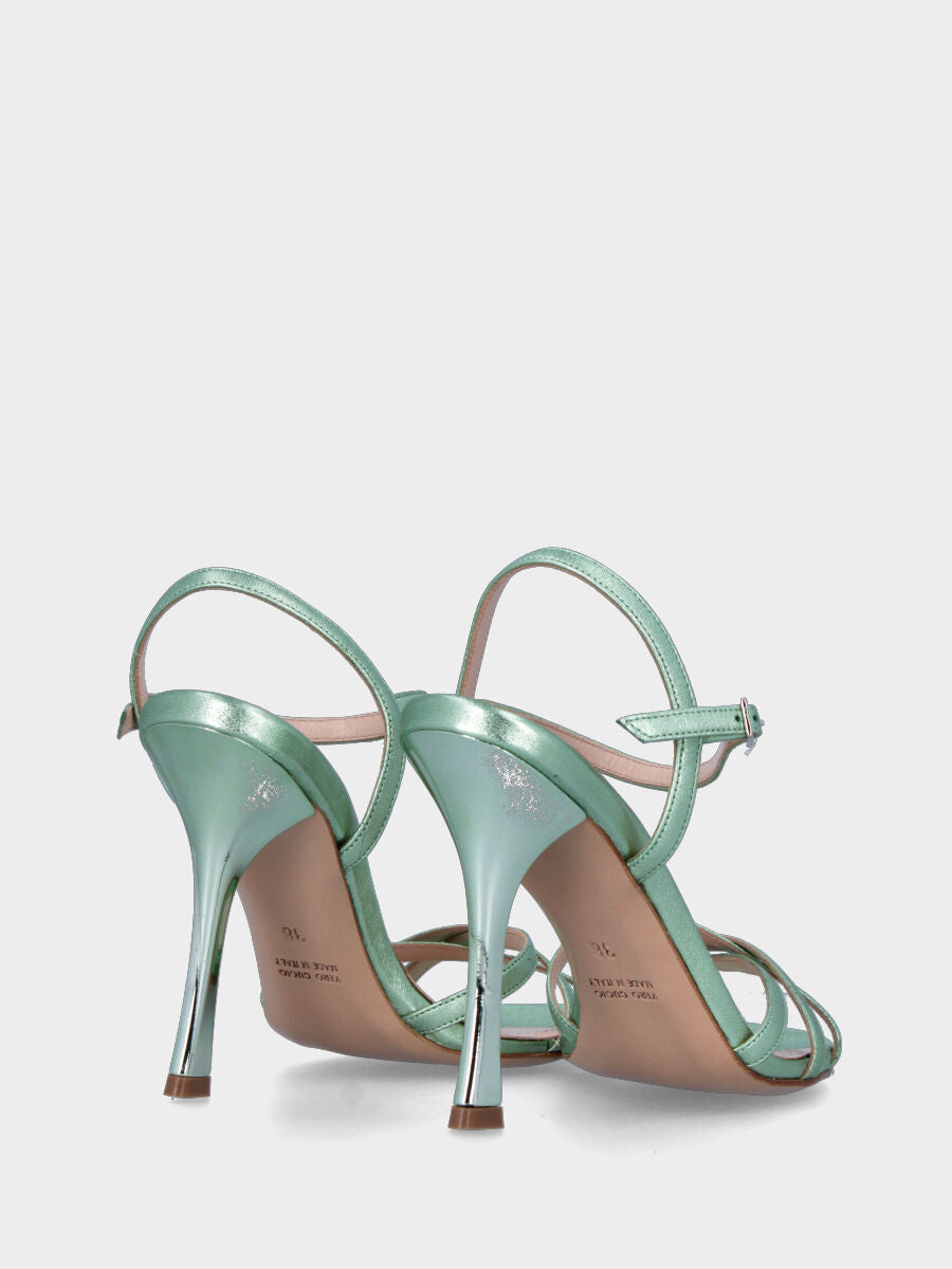 Sandalo verde in pelle con incrocio di listini