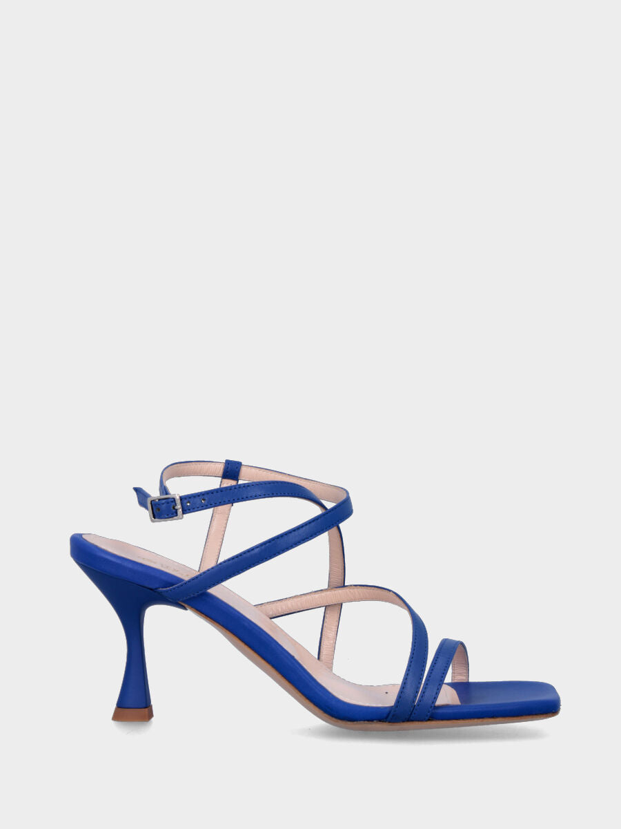 Sandalo blu in pelle con listini incrociati sul collo del piede
