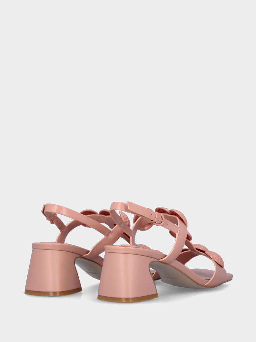 Nude leather heeled sandal with round buttons