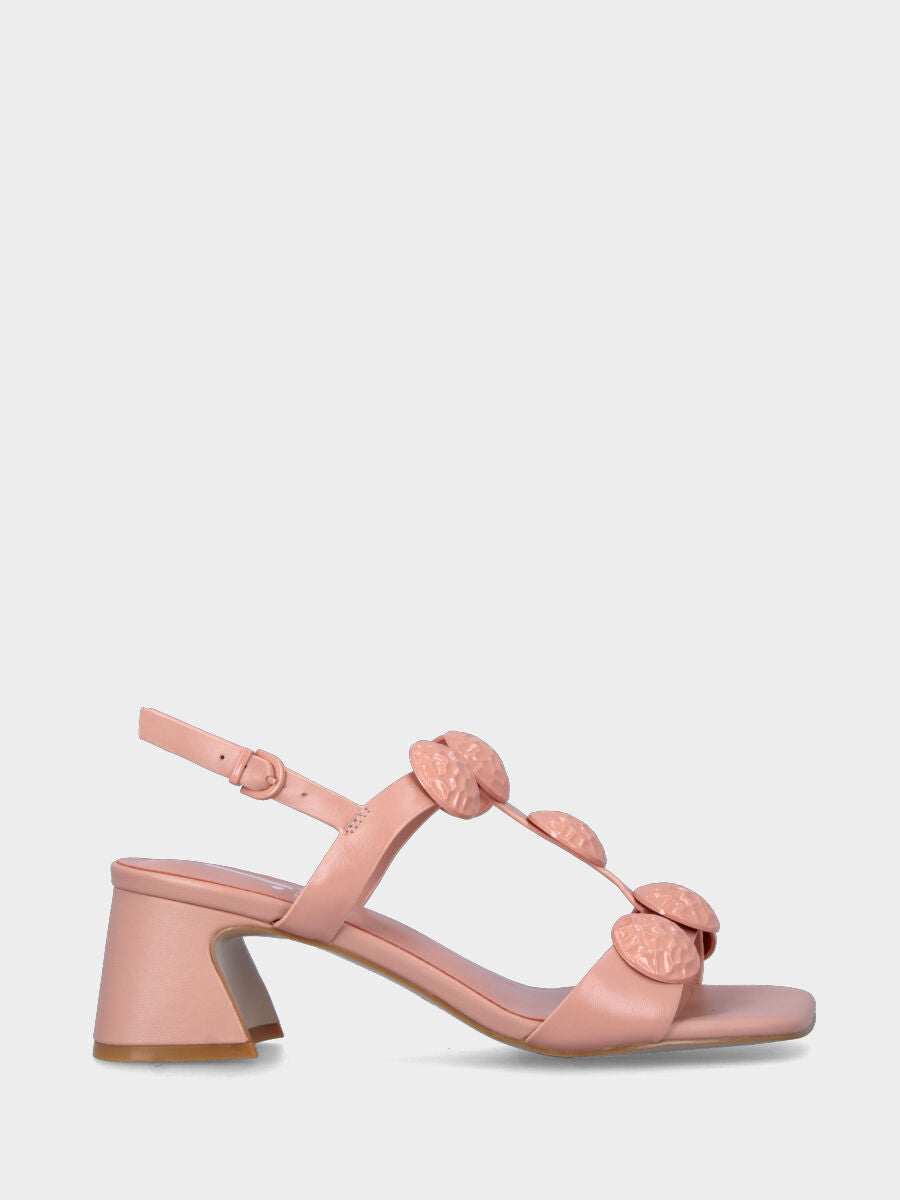 Nude leather heeled sandal with round buttons