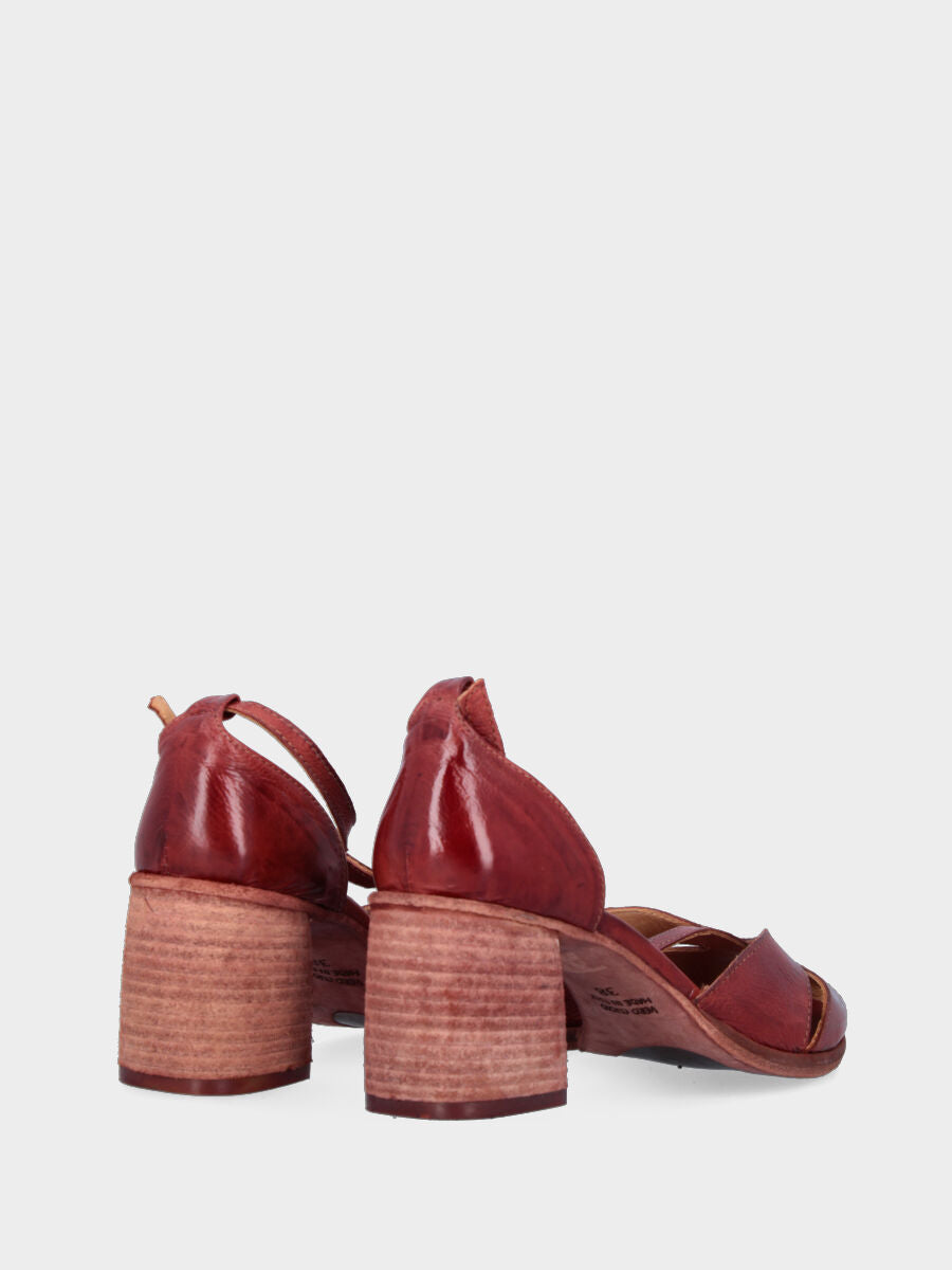 Sandalo rosso mattone in pelle con tomaia a spicchi