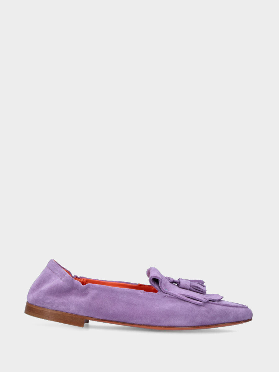 Lilac leather moccasin with fringes and tassels on the toe and elastic at the heel