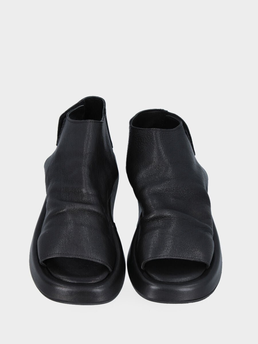Sandale noire en cuir à bande unique