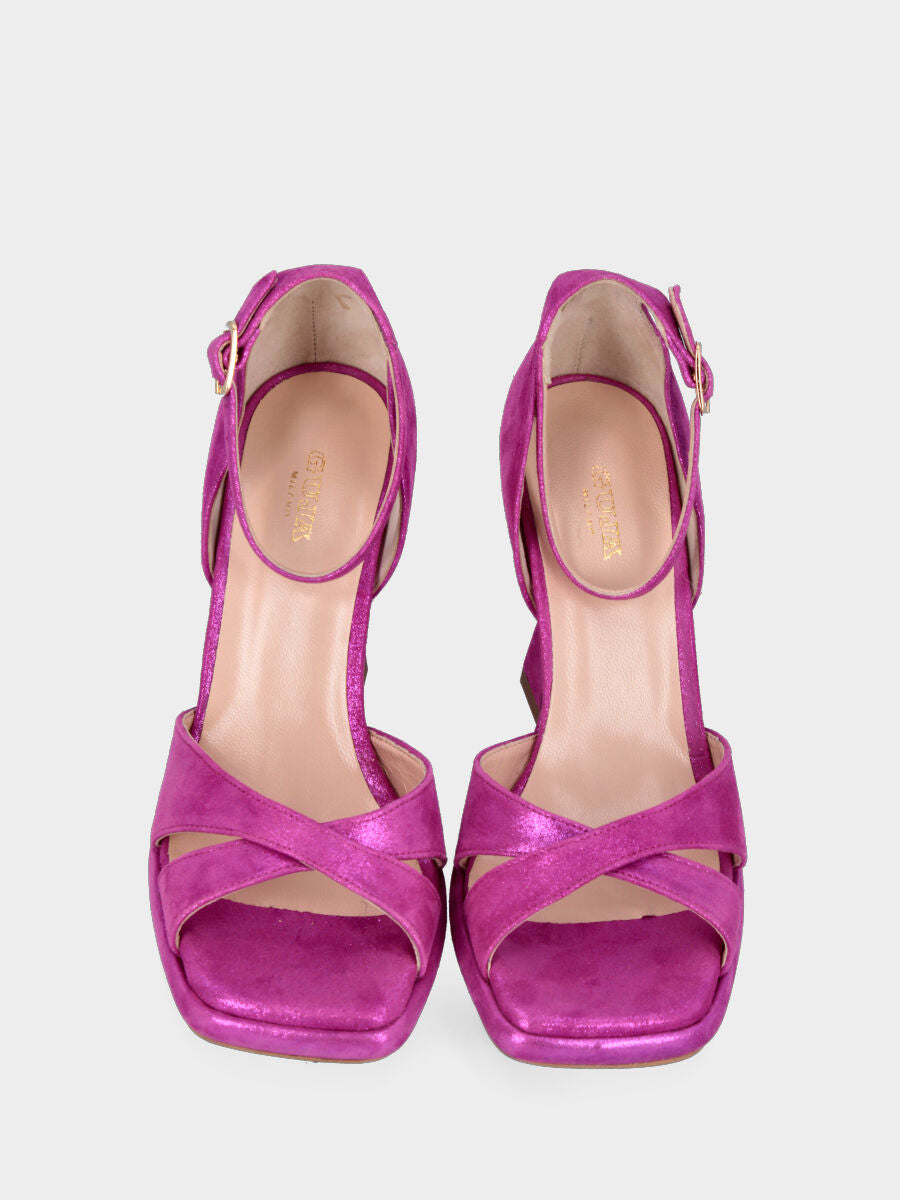 Sandale fuchsia en cuir pailleté à brides croisées
