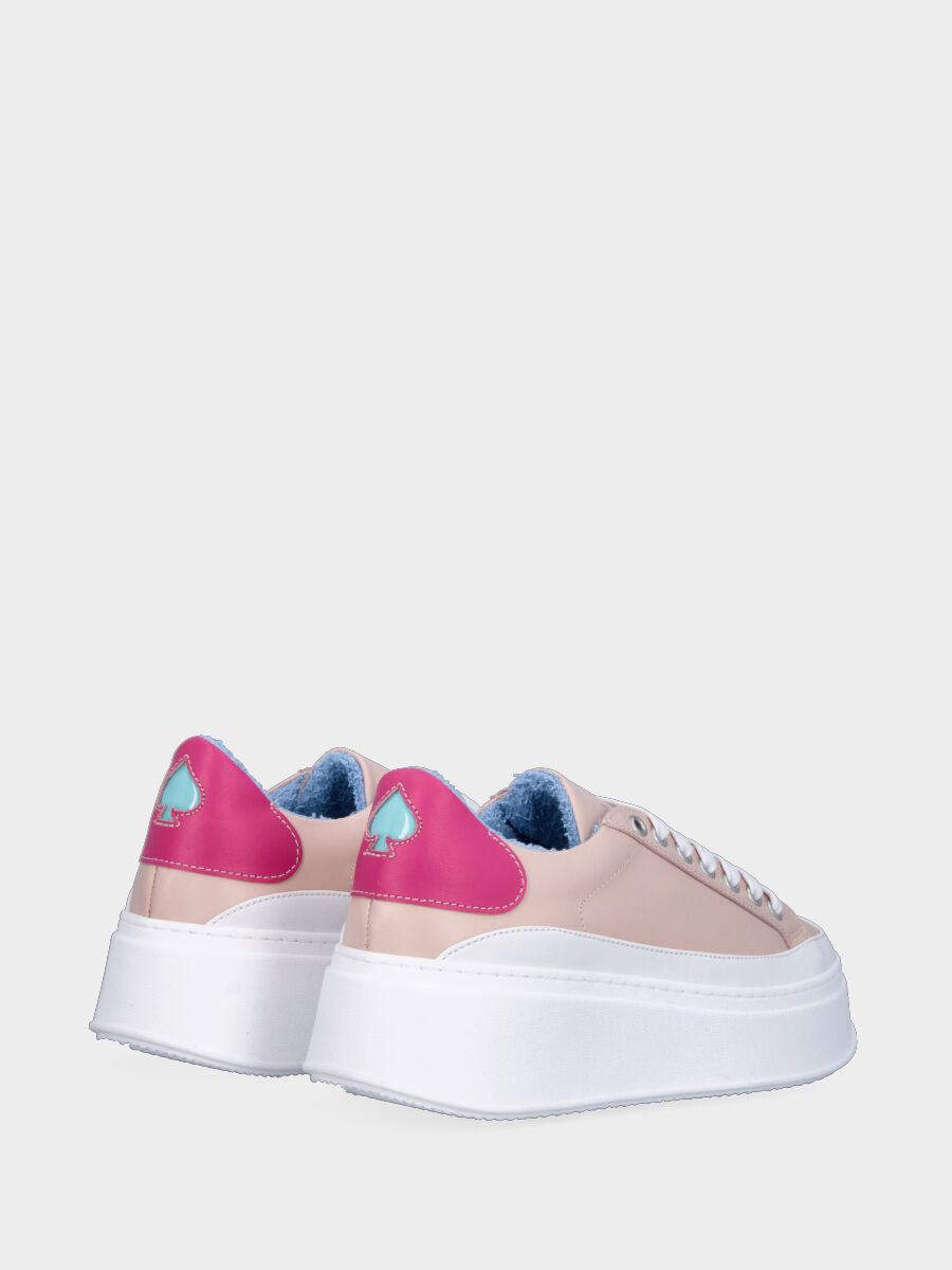 Sneakers beige in pelle con suola platform