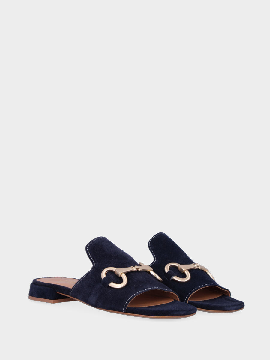 Ciabattina bleue en cuir avec pince métallique